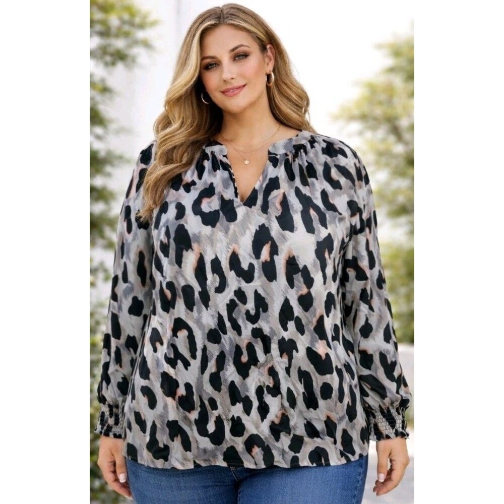 BELLE BY KIM GRAVEL Women 2X Big Cat Split Neck Satin Sliver Top Blouse A518285